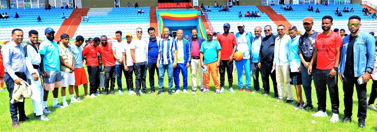 የባሕር ዳር ዩኒቨርሲቲ ስፖርት አካዳሚ ለታዳጊ ህፃናት ሲሰጥ የቆየውን ስልጠና አጠናቀቀ የባሕር ዳር ዩኒቨርሲቲ ስፖርት አካዳሚ ለታዳጊ ህፃናት ሲሰጥ የቆየውን ስልጠና አጠናቀቀ
